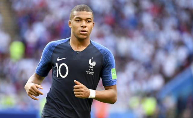 布冯谈意大利足球：我们从小就注重成绩，现在要回归技术训练（布冯：意大利足球从小偏重成绩，如今该重拾技术训练）