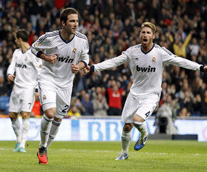 半场战报：门兴0-0莱比锡，比赛沉闷，两支球队总计0射正（半场：门兴0-0莱比锡，场面乏味，双方零射正）