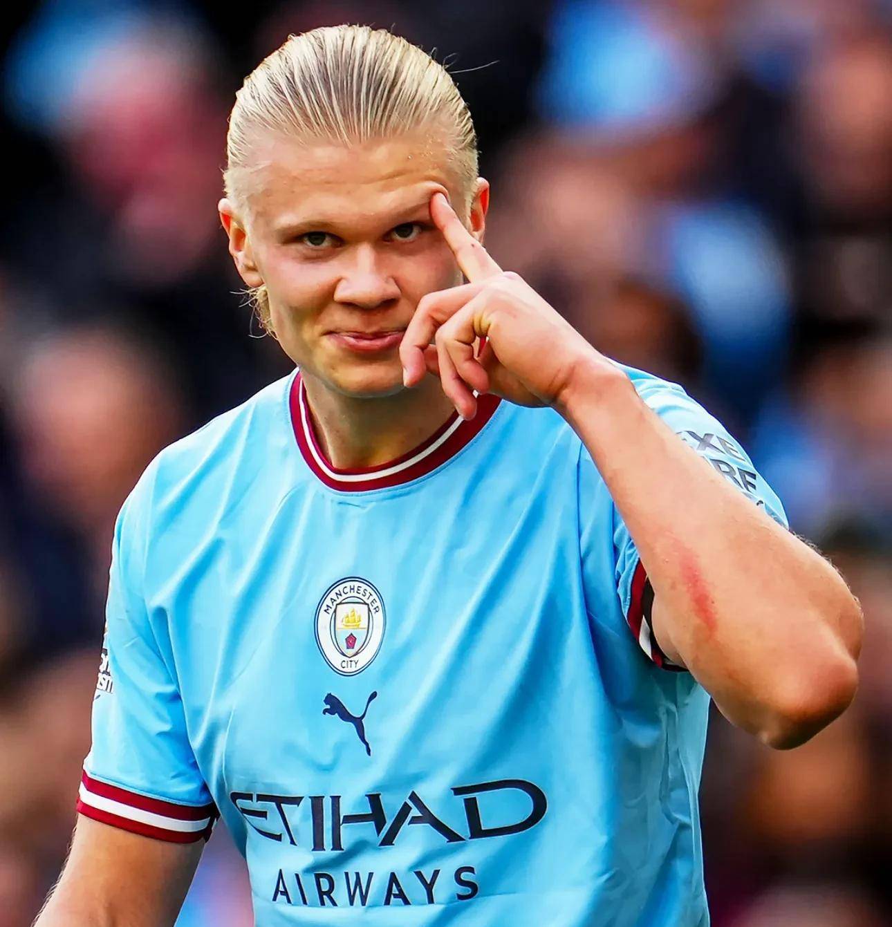 记者：西海岸外援戴维森返回巴西接受鼻梁手术，恢复期3个月（记者称西海岸外援戴维森回巴西进行鼻梁手术，预计三个月康复）