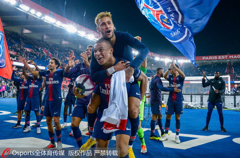 海地足协庆祝闯进世界杯：梦想成真了！新的历史篇章正在书写（海地足协欢庆晋级世界杯：梦想照进现实，历史新篇开启）