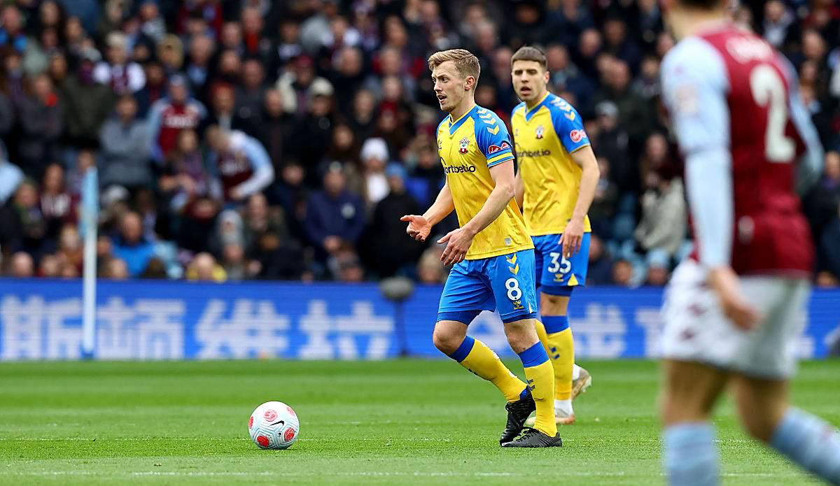 图片报：德国应征召门兴门将尼古拉斯，后者近5场德甲仅失1球（《图片报》建议德国队征召门兴门将尼古拉斯，其近5轮德甲仅丢1球）