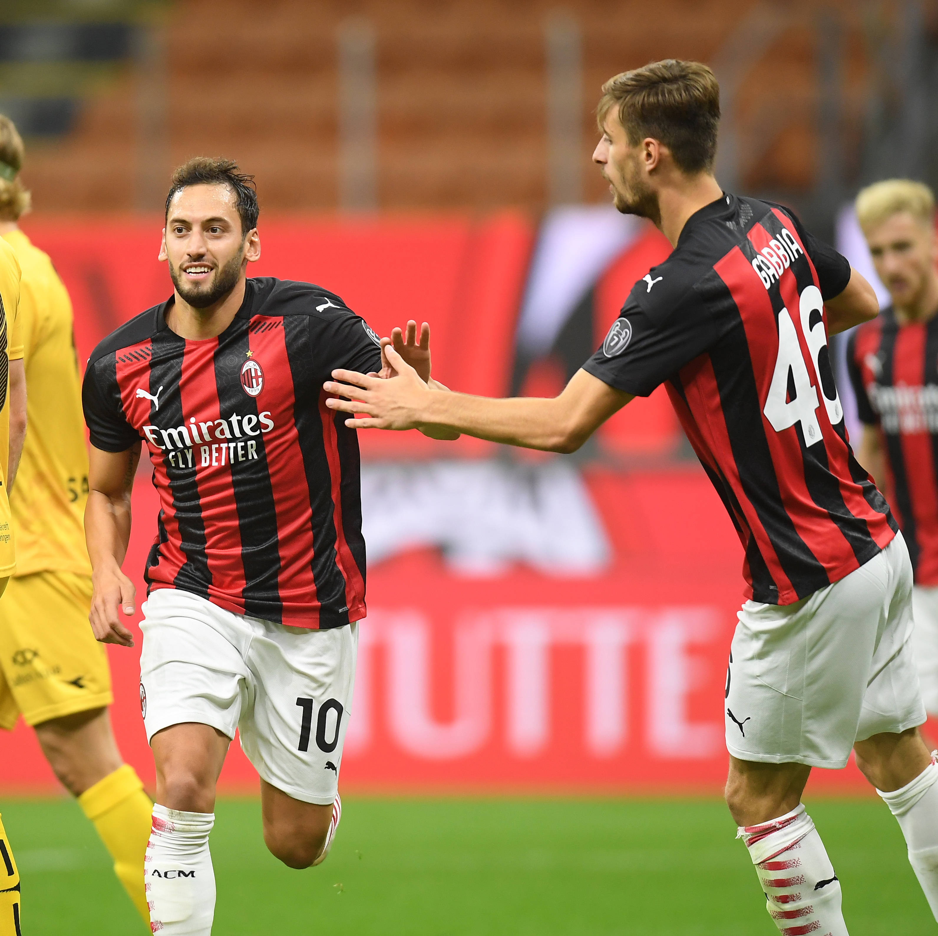 2025中超最佳青年球员候选：王钰栋、吾米提江领衔（2025中超最佳青年球员候选名单出炉：王钰栋、吾米提江领跑）